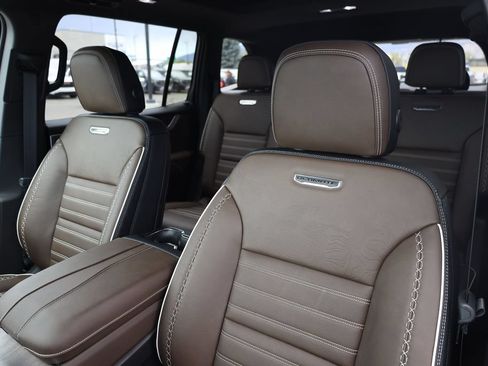 New 2026 GMC Acadia Denali Ultimate AWD/4WD image 18