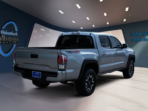 Used 2021 Toyota Tacoma TRD Off-Road w/ Technology Package AWD/4WD image 5