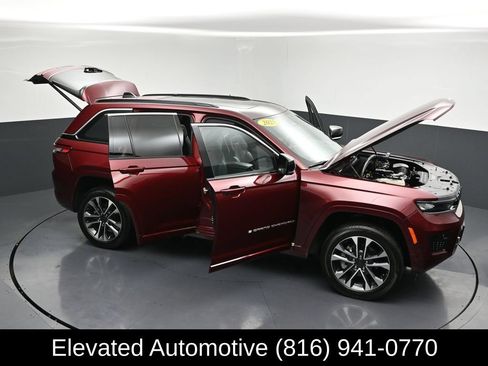 Used 2025 Jeep Grand Cherokee Overland w/ Adv Protech Group III AWD/4WD image 31