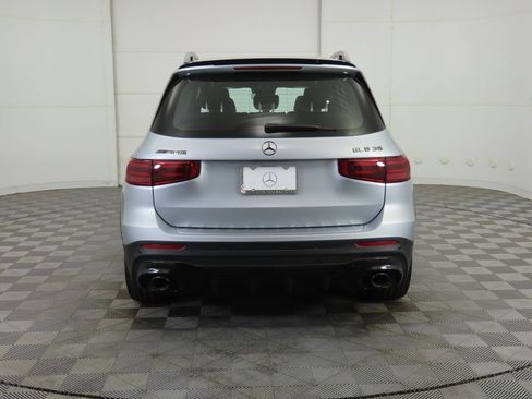 Used 2026 Mercedes-Benz GLB 35 AMG 4MATIC image 6