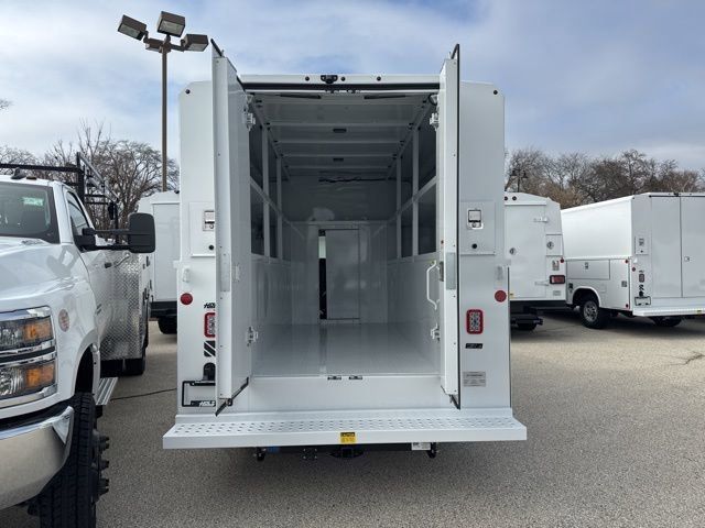 New 2025 Chevrolet Express 3500 w/ Power Convenience Package RWD image 8