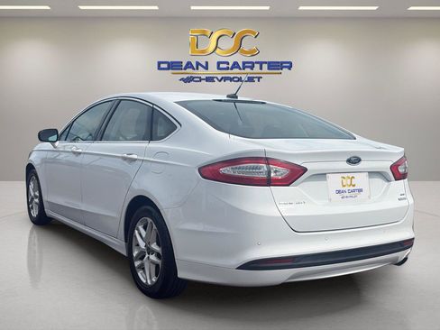 Used 2016 Ford Fusion SE w/ Equipment Group 202A FWD image 3