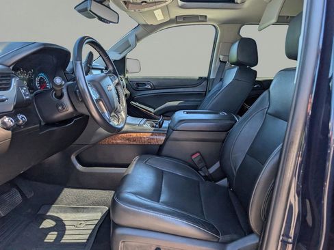 Used 2019 Chevrolet Tahoe Premier AWD/4WD image 19