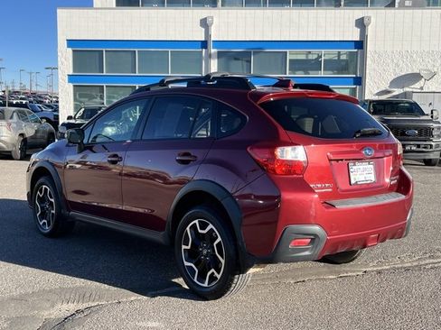 Used 2016 Subaru Crosstrek 2.0i Limited image 3