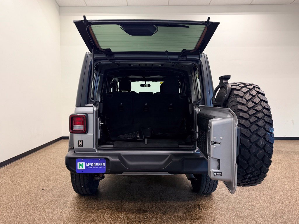 Used 2021 Jeep Wrangler Unlimited Sport AWD/4WD image 5