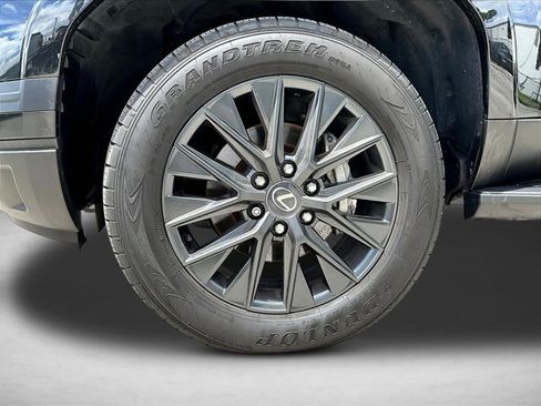 Used 2025 Lexus GX 550 w/ Cold Area Package AWD/4WD image 10