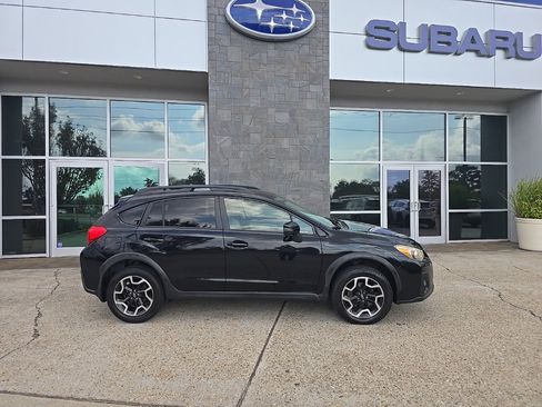 Used 2017 Subaru Crosstrek 2.0i Limited w/ Popular Package #2 image 3