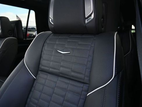 Used 2026 Cadillac Escalade V image 22