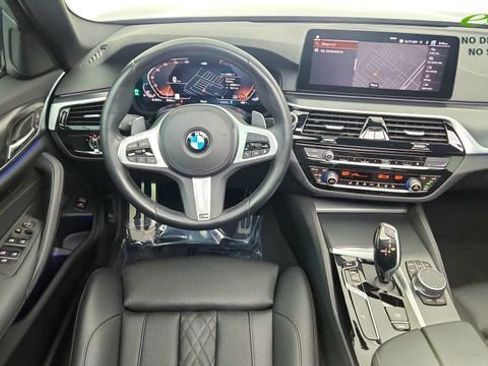 Used 2023 BMW 530i w/ M Sport Package RWD image 36