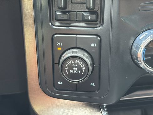 Certified 2025 Ford F150 King Ranch AWD/4WD image 26