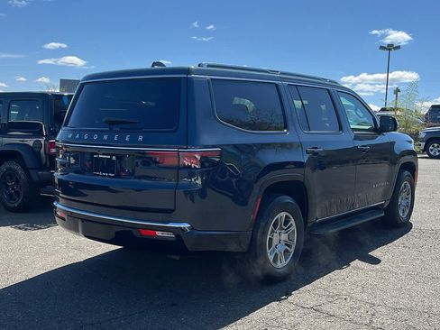 Certified 2023 Jeep Wagoneer 4WD image 5