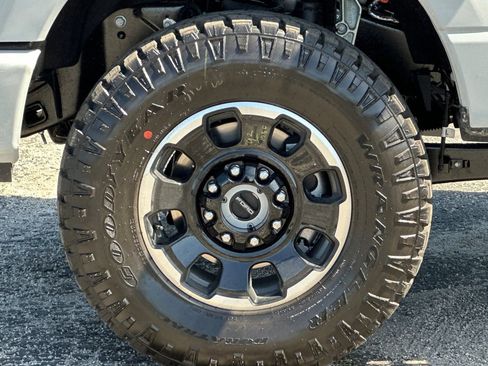 New 2026 Ford F350 Platinum w/ Tremor Off-Road Package image 24