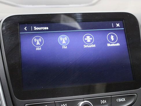 Used 2021 Chevrolet Equinox Premier image 40