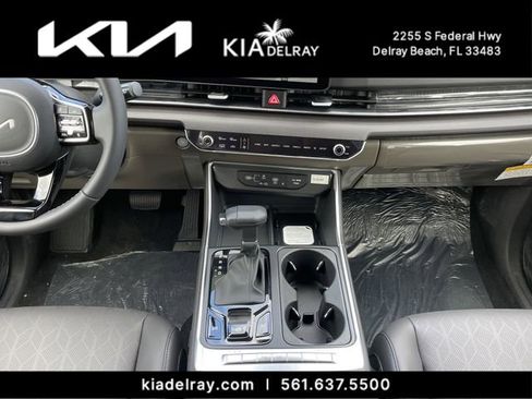 New 2026 Kia Carnival EX FWD image 14