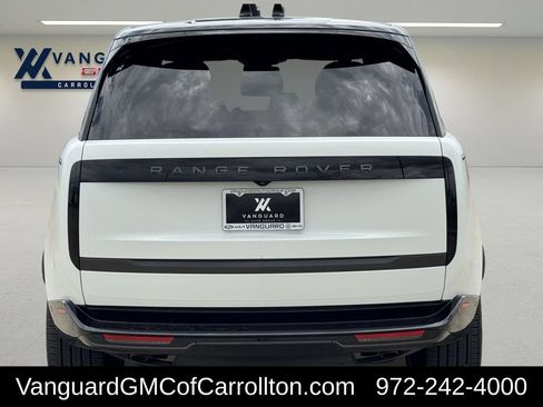 Used 2025 Land Rover Range Rover SE AWD/4WD image 4