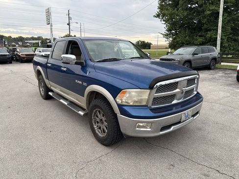 Used 2009 Dodge Ram 1500 Truck Laramie AWD/4WD image 2