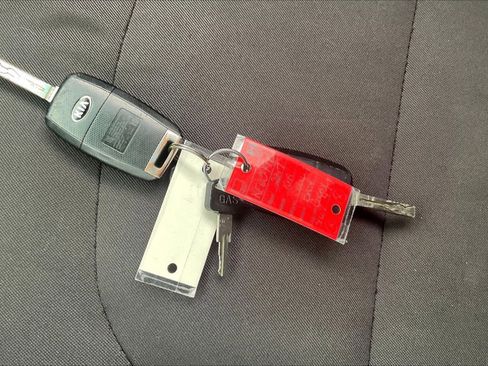 Used 2017 Kia Soul FWD image 33