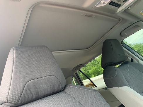 Used 2024 Toyota RAV4 XLE w/ Convenience Package AWD/4WD image 18