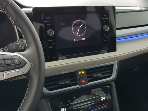 New 2025 Volkswagen Taos SEL image 28