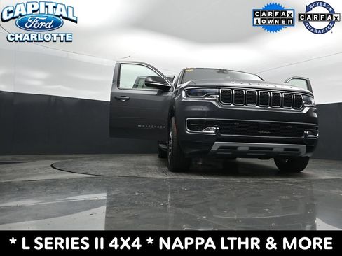 Used 2024 Jeep Wagoneer L Series II w/ Flexible Seating Group AWD/4WD image 37
