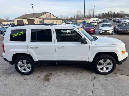Used 2015 Jeep Patriot Sport image 4