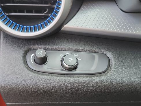 Used 2024 Chevrolet Trax LS image 16