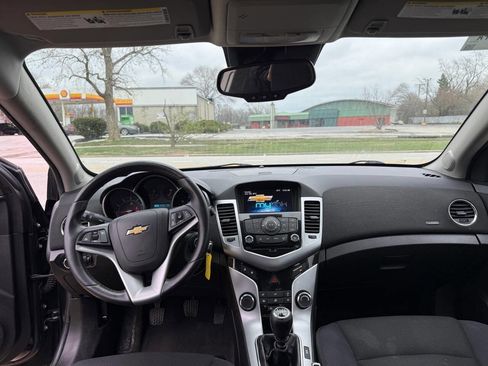 Used 2013 Chevrolet Cruze Eco image 14
