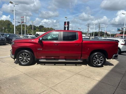Used 2019 Chevrolet Silverado 1500 LT w/ Texas Edition AWD/4WD image 4