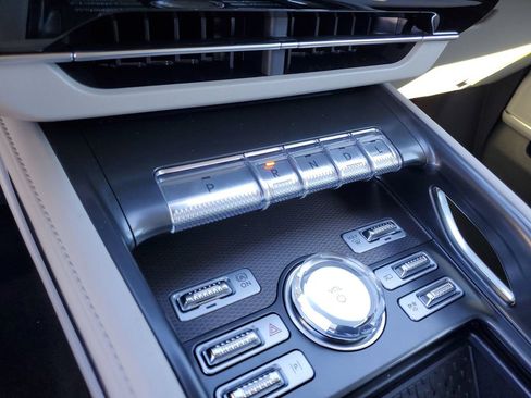New 2026 Lincoln Nautilus Premier AWD/4WD image 30