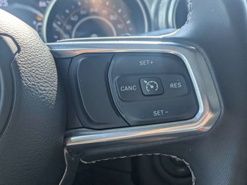 Used 2023 Jeep Wrangler Unlimited Sahara AWD/4WD image 26