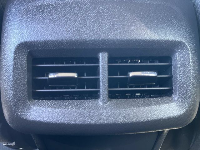 Used 2024 Chevrolet Equinox LT FWD image 21