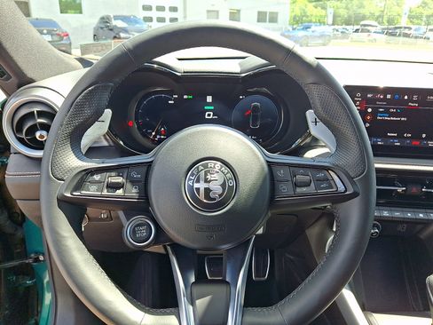 Used 2024 Alfa Romeo Tonale Ti w/ Active Assist Package AWD/4WD image 22