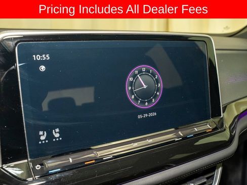 Used 2025 Volkswagen Atlas Cross Sport SEL R-Line AWD/4WD image 15