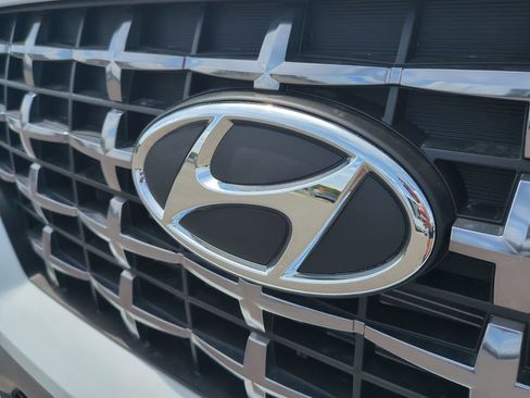 New 2026 Hyundai Venue SEL FWD image 13