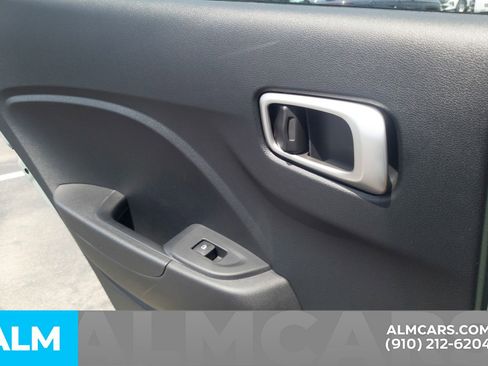 Certified 2026 Hyundai Venue SE FWD image 22