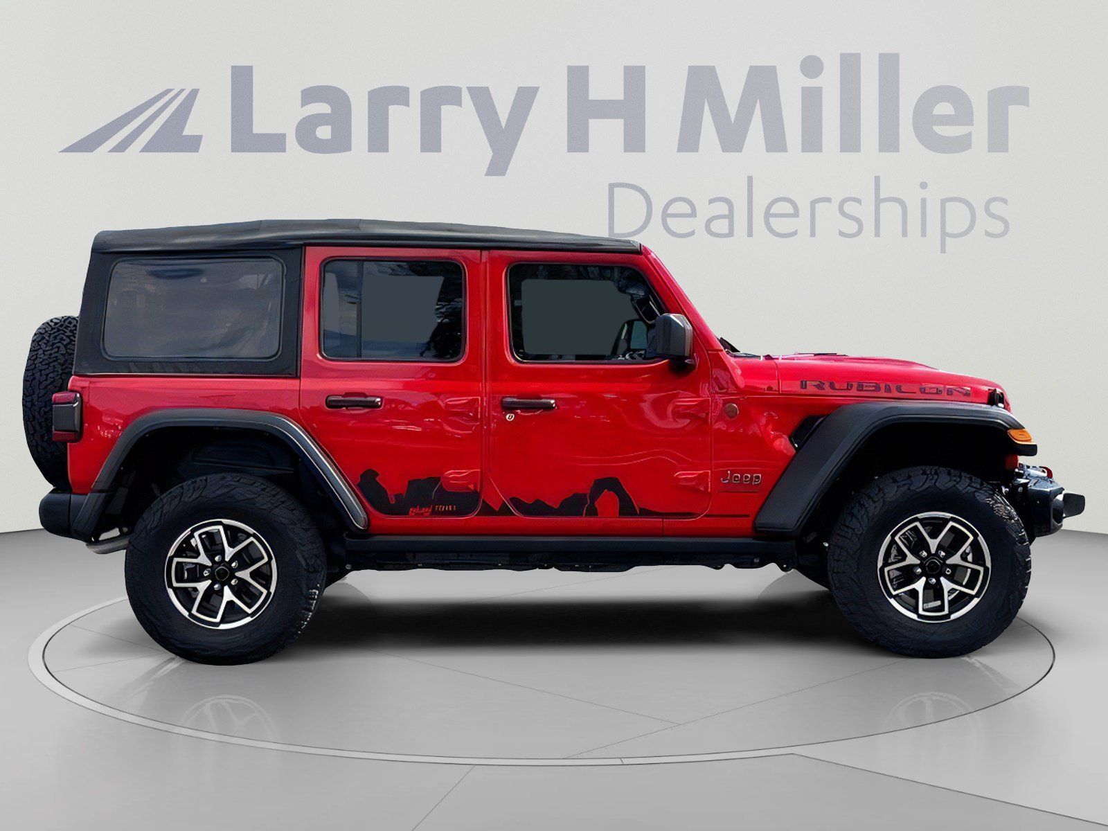 Used 2025 Jeep Wrangler Unlimited Rubicon w/ Steel Bumper Group AWD/4WD image 7
