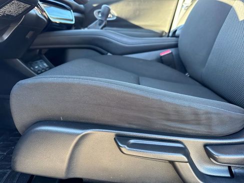 Used 2016 Honda HR-V EX image 14