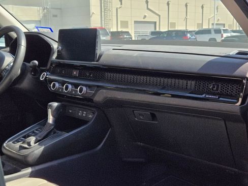 Used 2024 Honda CR-V EX-L image 11