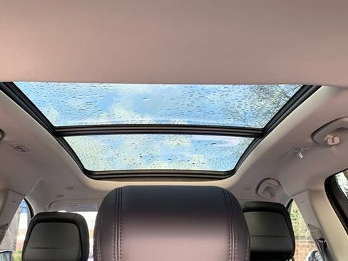 New 2026 Lincoln Nautilus Reserve w/ Jet Appearance Package image 11