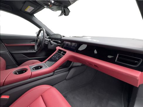 Used 2024 Porsche Taycan 4S AWD/4WD image 28