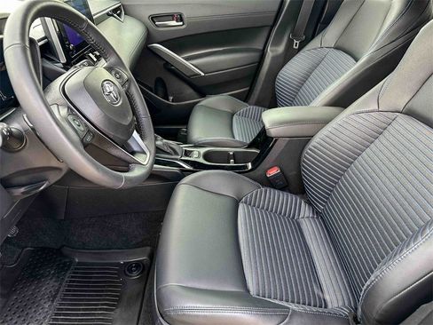 Used 2024 Toyota Corolla Cross XSE image 13