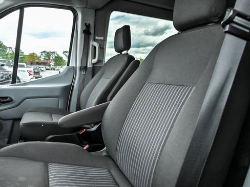 Used 2017 Ford Transit 150 XLT RWD image 17