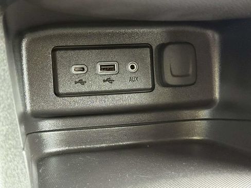 Certified 2024 Chevrolet Equinox LT AWD/4WD image 19