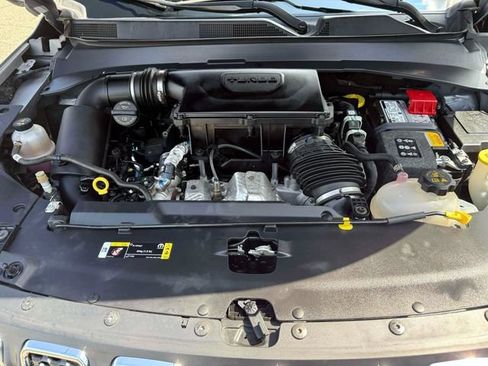 Certified 2024 Jeep Compass Latitude AWD/4WD image 18