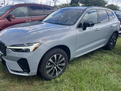Used 2024 Volvo XC60 B5 Plus w/ Climate Package AWD/4WD image 3