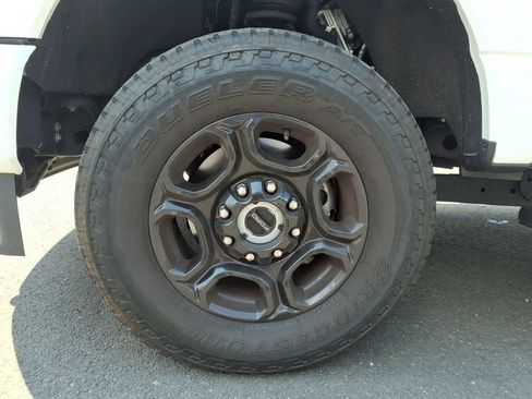 Used 2023 Ford F350 XLT w/ XLT Premium Package AWD/4WD image 26
