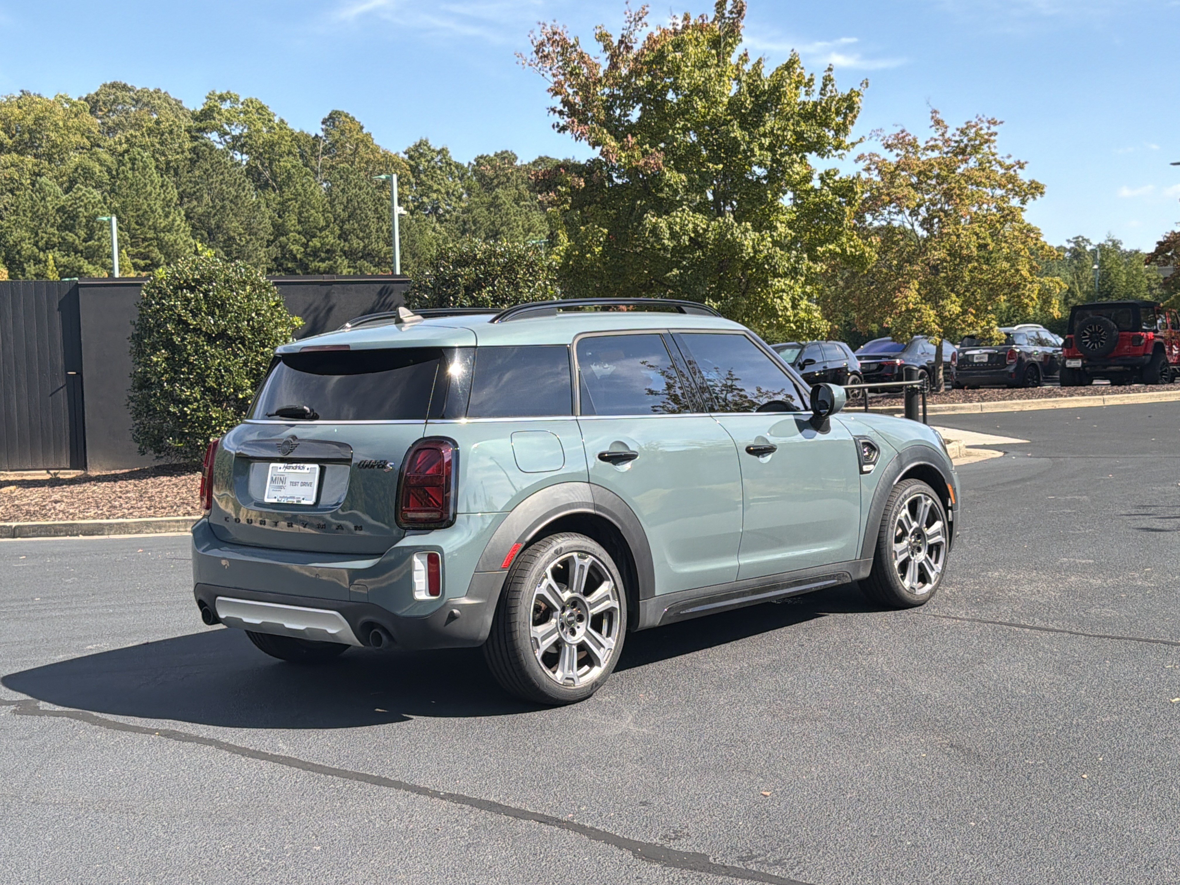 Used 2024 MINI Cooper Countryman S FWD image 3