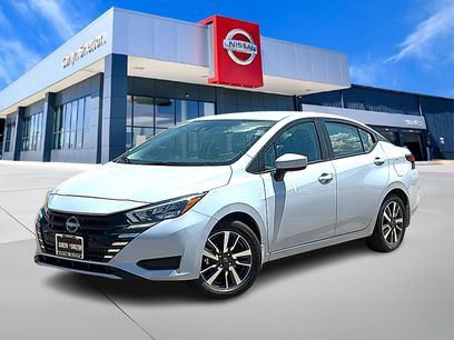 Used 2025 Nissan Versa SV w/ Trunk Package