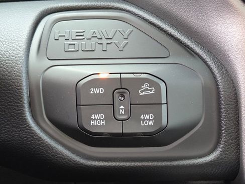 New 2026 RAM 2500 Laramie w/ Sport Appearance Package AWD/4WD image 14