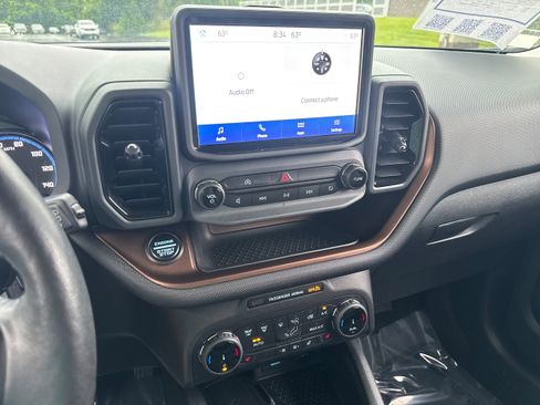 Used 2022 Ford Bronco Sport Outer Banks w/ Tech Package AWD/4WD image 19